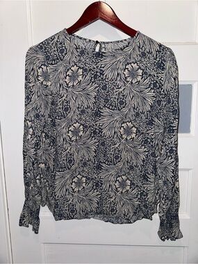 Floral Long-Sleeve Blouse in Navy and Cream
